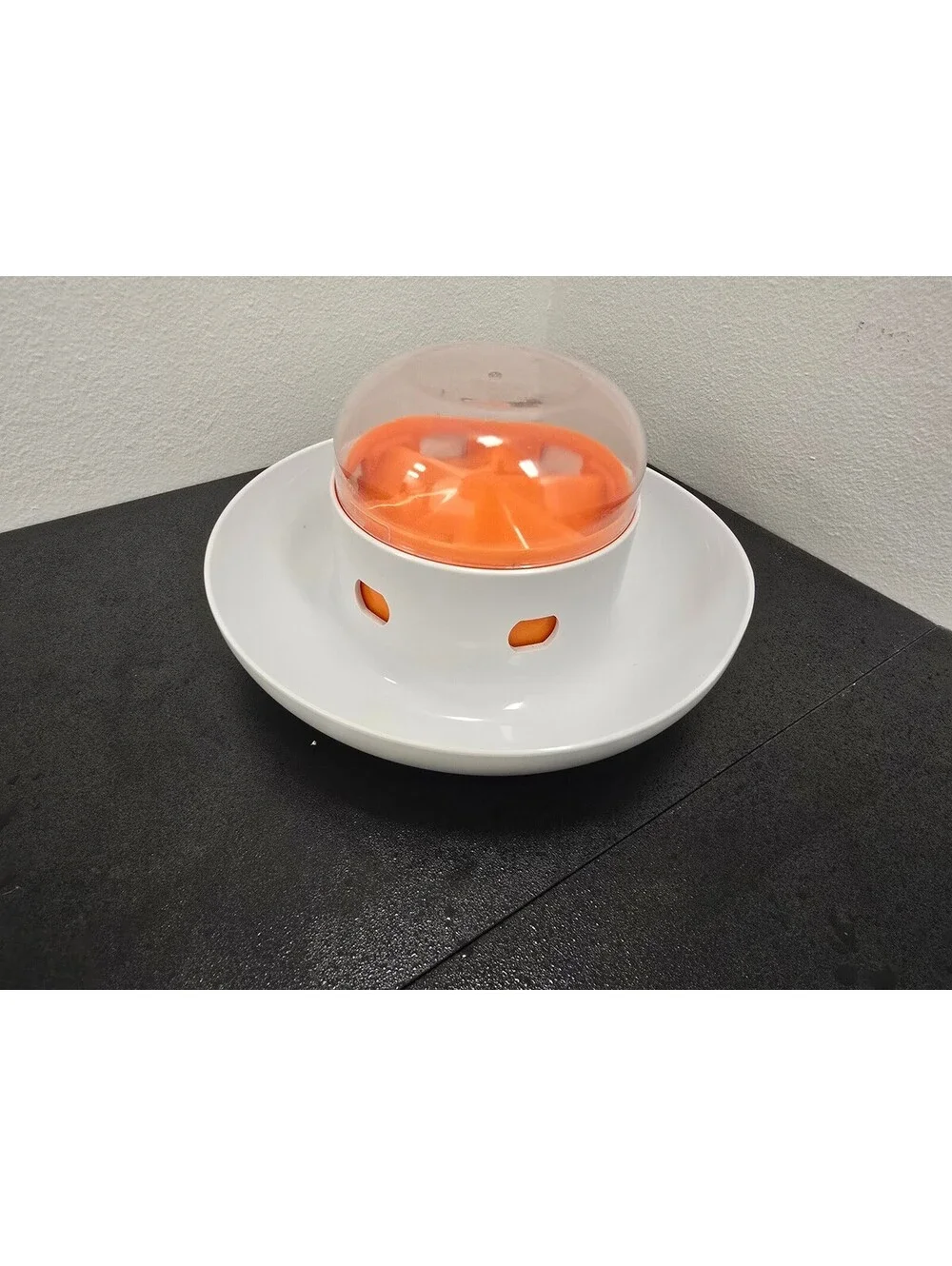 Mung Mung UFO Interactive Pet Treat Food Dispenser